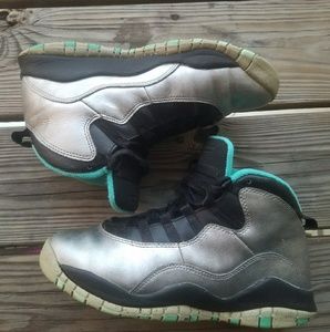 💥RETRO 10 "LADY OF LIBERTY" JORDANS💥